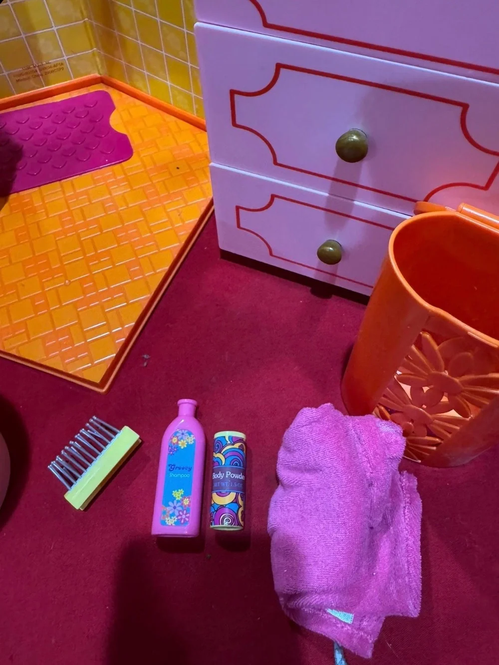 American Girl Julie’s Groovy Pink & Orange Kids Bath Playset